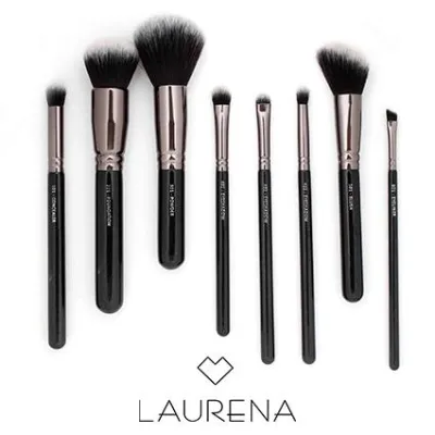 Bild: LAURENA präsentiert sich