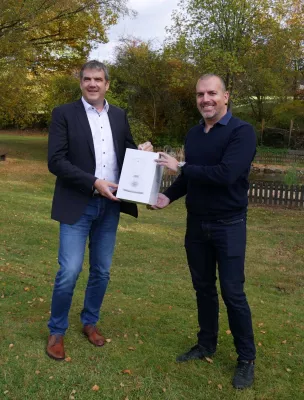 10.000 Euro Spende von Glatthaar Keller: Digitale Brücken bauen, um soziale Distanz zu verhindern Bild: 10.000 Euro Spende von Glatthaar Keller: Digitale Brücken bauen, um soziale Distanz zu verhindern