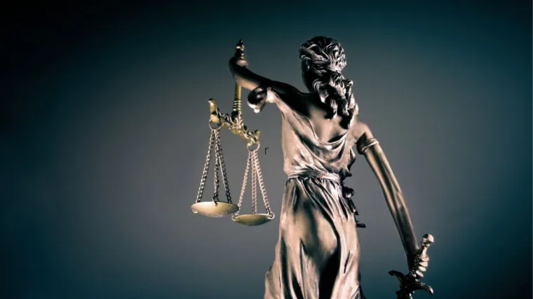 Esther Omlin: Jeder Mensch besitzt Menschenrechte Bild: Esther Omlin: Jeder Mensch besitzt Menschenrechte