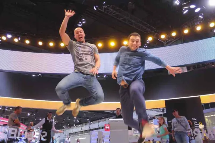 Bild: PRG XL Video realisierte 'Opel Selfie Jump' auf der IAA 2015