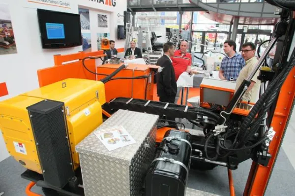 Bild: MASZBUD – 16. Internationale Messe für Bauanlagen, Baumaschinen und Spezialfahrzeuge im Mai 201