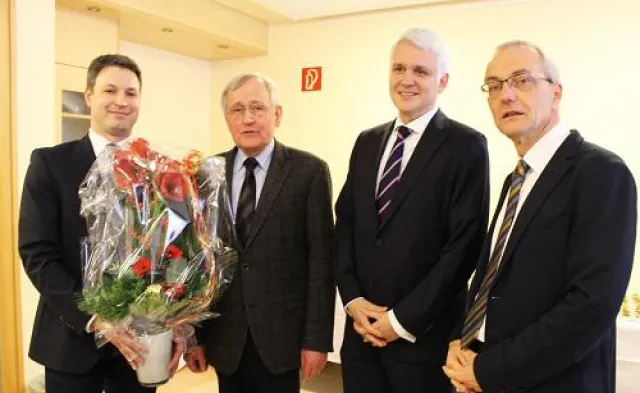 Abschied von Klinikdirektor Dr. Rudolf Hollenders Bild: Abschied von Klinikdirektor Dr. Rudolf Hollenders