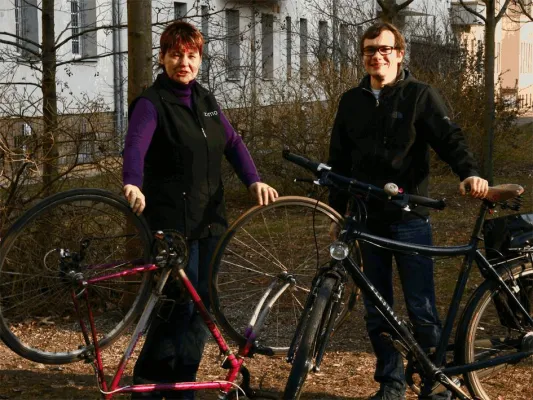 Bild: ZimoDruck spendet Fahrräder für Afrika