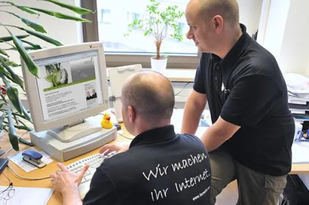 Bild: formativ feiert Firmenjubiläum: 10 Jahre Internet und Webdesign für Frankfurt und Karlsruhe