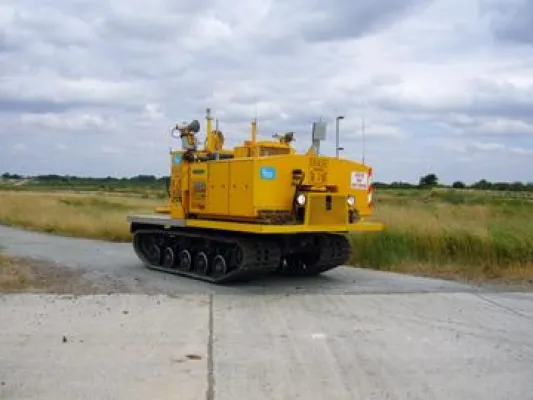 Bild: Echtzeit-Fernsteuerung von Robotern für die Räumung radioaktiv verseuchter Gebiete