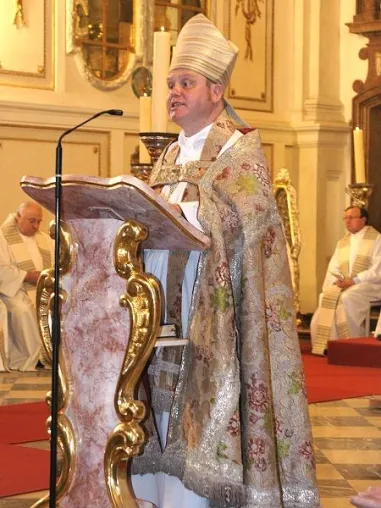 Zentrale Wahrheit des christlichen Glaubens ist die Liebe Bild: Zentrale Wahrheit des christlichen Glaubens ist die Liebe