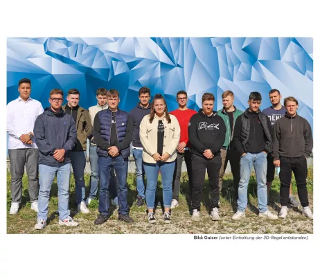 Bild: Gaiser begrüßt die neuen Lehrlinge beim Azubi-Tag in Ulm