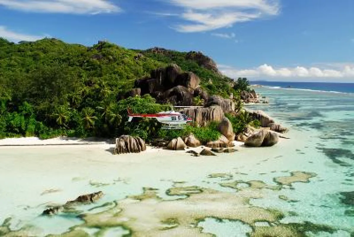 Der berühmte Strand Anse Source d'Argent auf der Seychellen-Insel La Digue. Urheber: Seychelles Tourism Board/Raymond Sahuquet