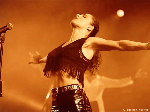 Bild: Julia Neigel und Band rocken im Spreewald - Mystische Erleninsel verwandelt sich am 17. Juli in Rock-Bühne