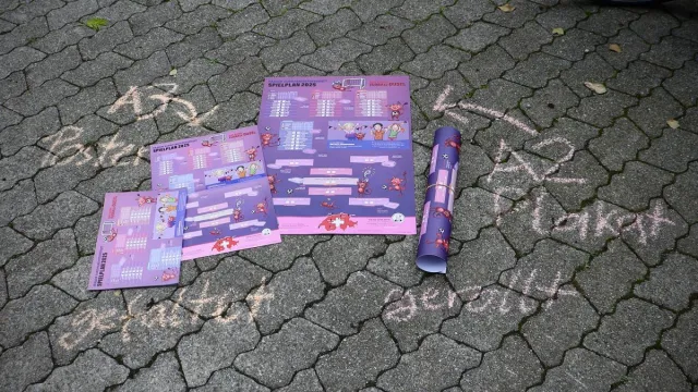 Bild: "Kleines Dusel, große Wirkung" - massel Verlag unterstützt Sepp-Herberger-Tage mit 9.000 Fußball-Spielplänen