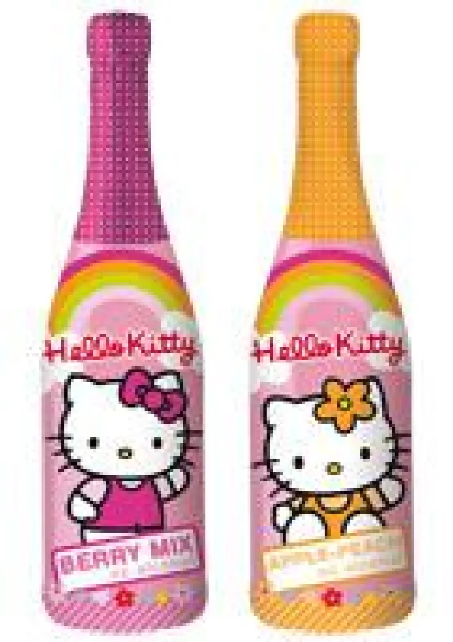 „Hello-Kitty“ – alkoholfreies Partygetränk in den Varianten „Berry Mix“ und „Apple Peach“(Bild: ZGM)