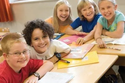 Bild: Nachhilfe-Institut Mini-Lernkreis startet Schreibwettbewerb