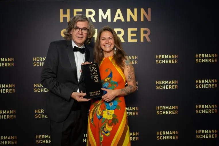 Von Mut und Entschlossenheit: Stina Herz inspiriert beim Speaker Slam mit bewegender Botschaft Bild: Von Mut und Entschlossenheit: Stina Herz inspiriert beim Speaker Slam mit bewegender Botschaft