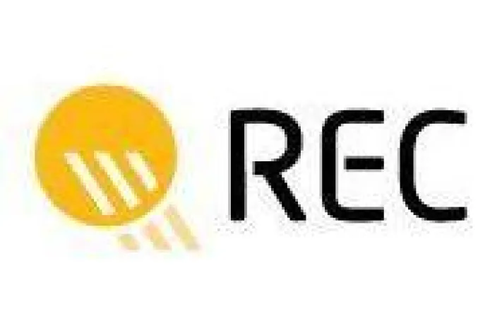 EHEMALIGER US-MILITÄRSTANDORT VERSORGT BALD 8.000 HAUSHALTE MIT SONNENENERGIE Bild: EHEMALIGER US-MILITÄRSTANDORT VERSORGT BALD 8.000 HAUSHALTE MIT SONNENENERGIE