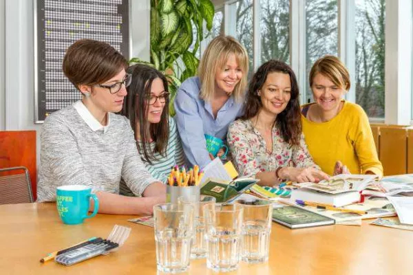 7. Vorarlberger Werbepreis AdWin reist ins Wonderland Bild: 7. Vorarlberger Werbepreis AdWin reist ins Wonderland