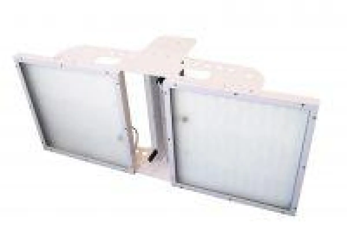 Hallenstrahler HPL 134, kaskadenförmiger Doppelstrahler mit über 60.000 Lumen für besonders hohe Hallen. Neu von AS LED Lighting.