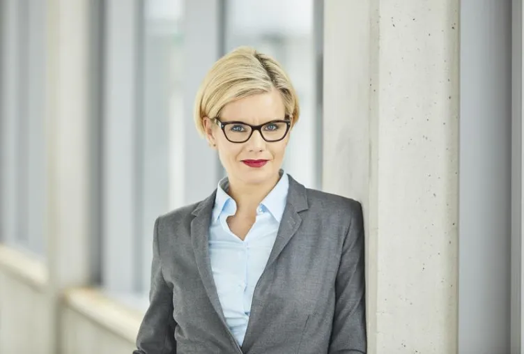 Bild: Valérie Schüller ist neue Kanzlerin der Hochschule Mainz