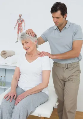 Bild: Mit Ärzten und Physiotherapeuten „Schmerzen vermeiden“
