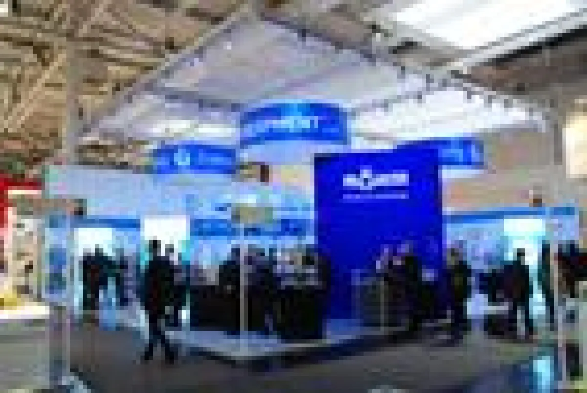 Blick auf den 165 Quadratmeter großen Röhm-Messestand.