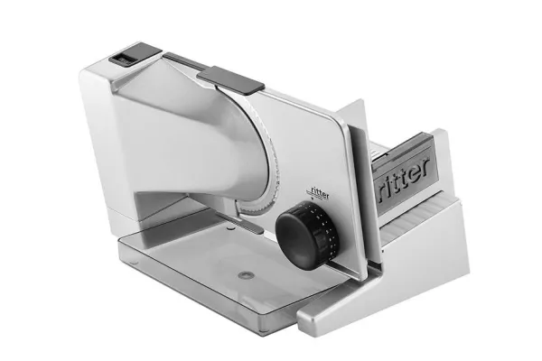 Bild: Eleganter Helfer für den Küchenhaushalt mit kraftvollem Motor: Allesschneider serano 5