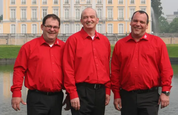 Bröhler-Jecke – mir kumme - Neues Brühler Dreigestirn ist da Bild: Bröhler-Jecke – mir kumme - Neues Brühler Dreigestirn ist da