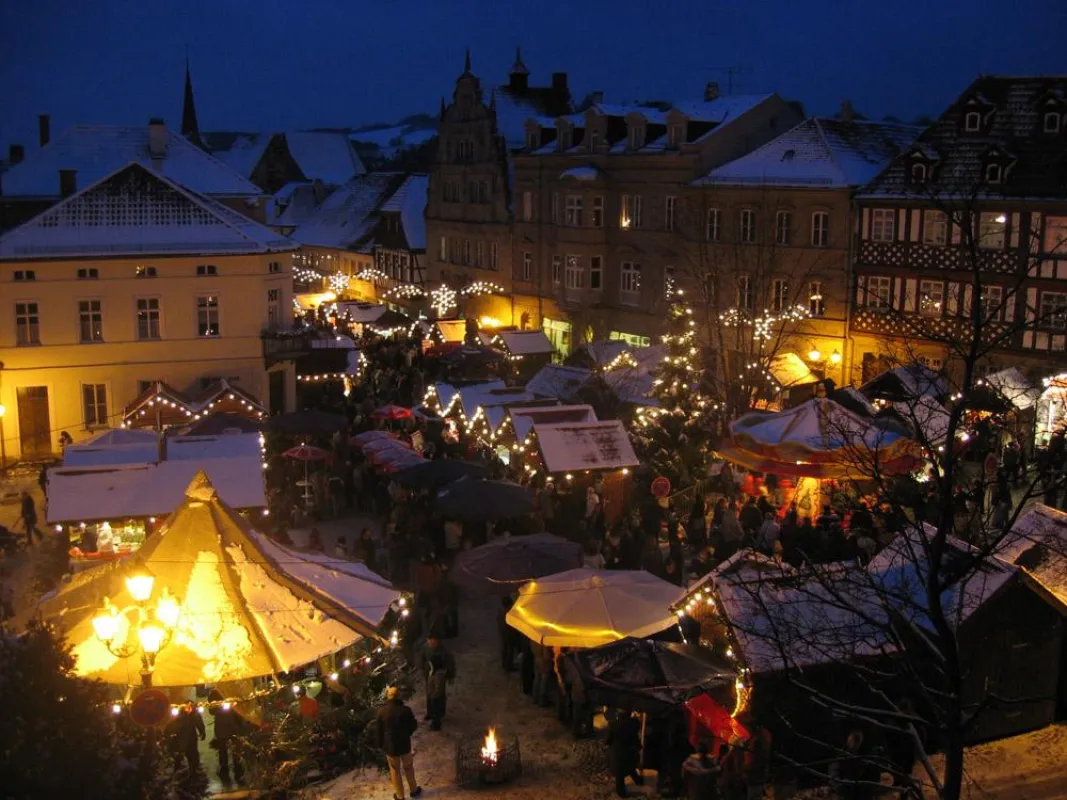 Kronach - Weihnachtsmarkt - Ansicht Marktplatz