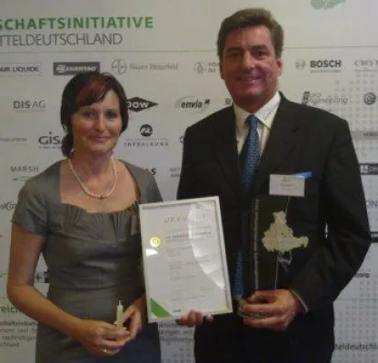 IQ Innovationspreis 2010 in der Kategorie Ernährungswissenschaft für Lebensmittelhygieneprodukt aus Hannover Bild: IQ Innovationspreis 2010 in der Kategorie Ernährungswissenschaft für Lebensmittelhygieneprodukt aus Hannover