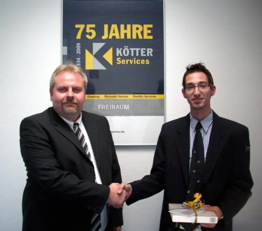 Niederlassungsleiter Thomas Härich und Mitarbeiter Pascal Cyrus