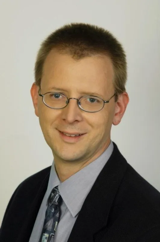 Dr. Wilhelm Greiner, Inhaber der Mitteilerei, ist künftig für den ITP-Verlag als stellvertretender Chefredakteur der LANline tätig.