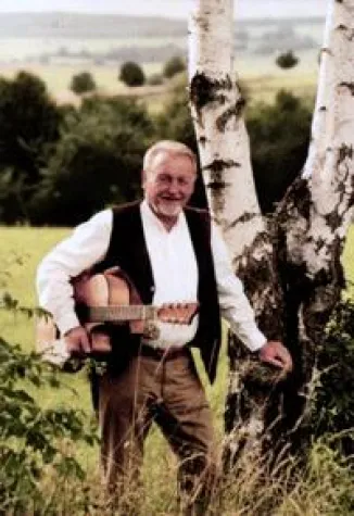 Uriger Hessenabend mit Hans-Peter Langlotz am25.5. in Wächtersbach-Neudorf Bild: Uriger Hessenabend mit Hans-Peter Langlotz am25.5. in Wächtersbach-Neudorf