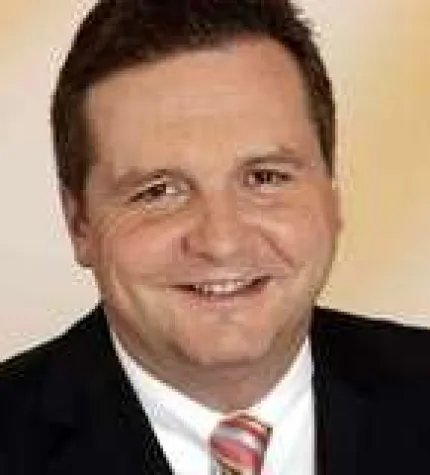 Bild: Baden Württembergs Ministerpräsident Stefan Mappus neuer Schirmherr beim AWARD® 2010/2011