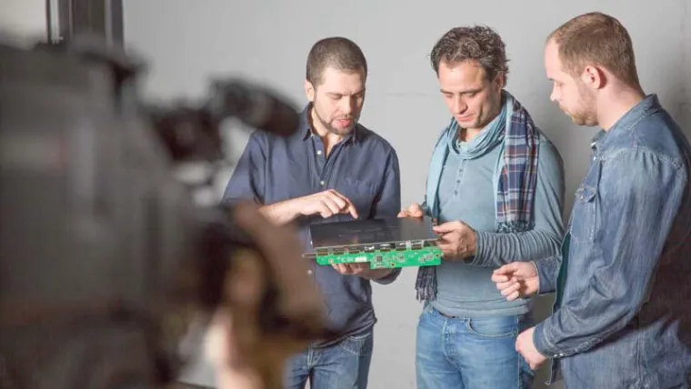 Bild: Meister der AV-Branche werden