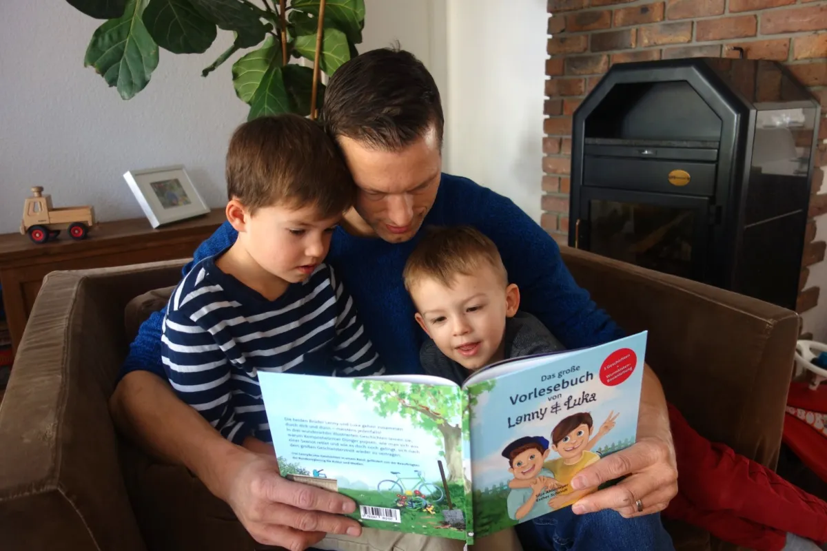 Vorlesen ist wertvolle Familienzeit. (© Silja Ahlemeyer)