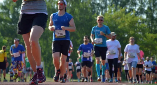 Bild: Achte Ausgabe von „Laufend gegen Krebs“ findet in Chemnitz statt: Sonderstartzeit für Schulen ab 14:30 Uhr