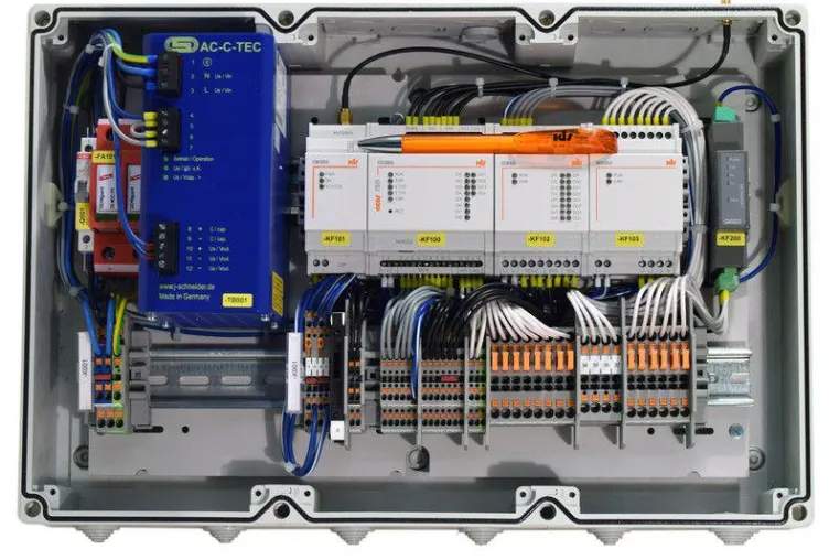 Bild: Die IDS GmbH präsentiert auf der E-World 2018 Lösungen für Intelligente Ortsnetzstationen
