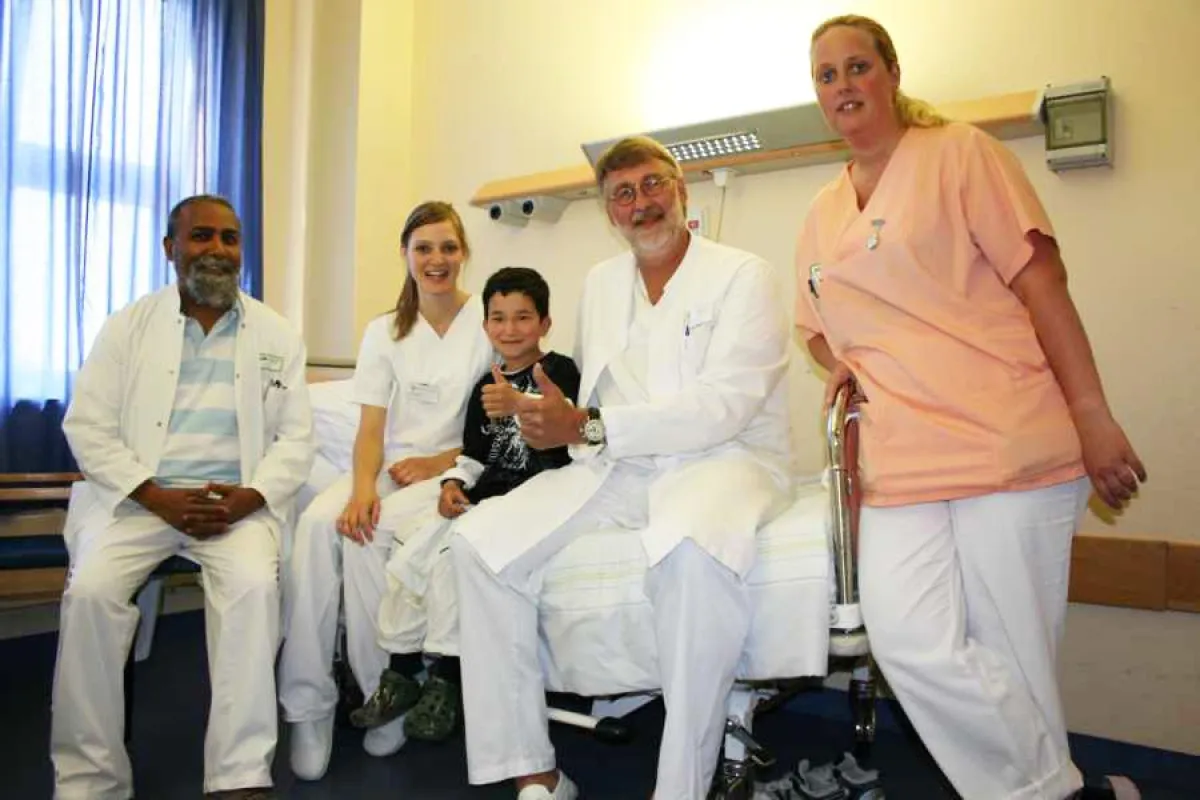 Yoku fühlt sich am Klinikum Niederberg gut betreut.