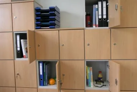 Bild: Schwere Last im Schulalltag - Eltern rufen neues Projekt für ihre Kinder ins Leben
