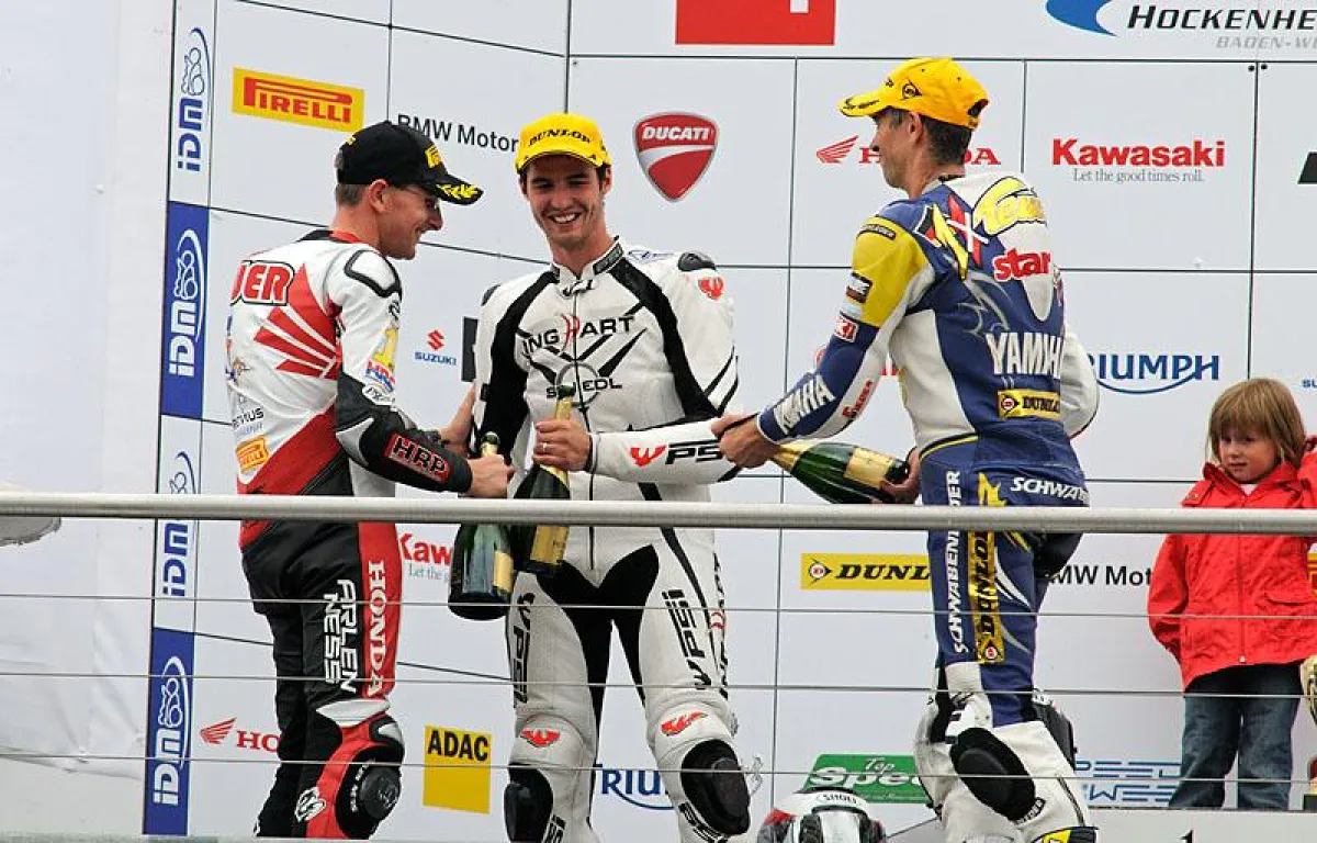 Martin Bauer, Matej Smrz (Inghart) und Jörg Teuchert auf dem Podest