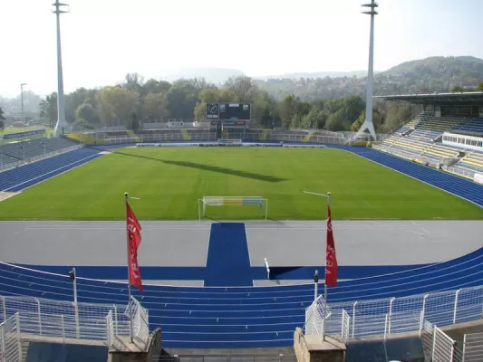 Bild: Die blaue Laufbahn in Berlin hat eine kleine Schwester in Jena