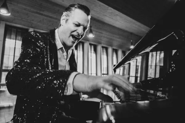 Bild: Boogie With Matt - Pianist Heiligensetzer rockt mit Boogie Woogie und Rock´n Roll am Klavier und Gesang