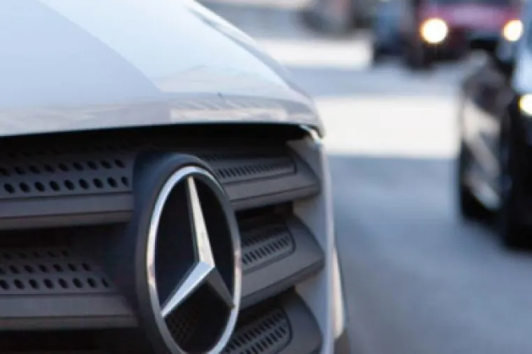 Diesel-Update: Mercedes Benz stoppt Auslieferung Bild: Diesel-Update: Mercedes Benz stoppt Auslieferung