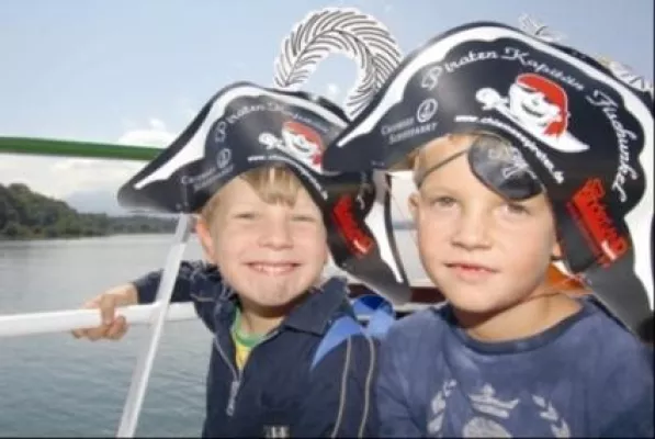 Bild: Mee(h)r zu sehen für die ganze Familie - Natur- und Erlebnisurlaub am Chiemsee