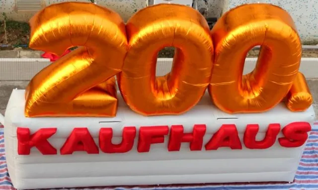 Bild: Werbeträger-Spezialist Perfit setzt 3D-Zeichen: Aufblasbare Botschaft am 1. Dezember in Leipzig zu bewundern