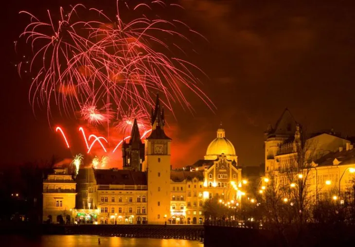 Bild: Feiert Silvester mit RAINBOW City Tours in den schönsten Metropolen Europas