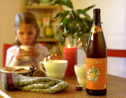 Bild: Weihnachtsstimmung und Bio-Qualität auf dem Hof der Kelterei PERGER vom 28. bis 30. November 2008