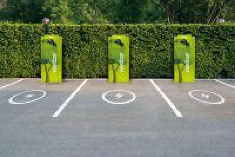 wallbe Sleep & Charge Ladelsöungen für Hotels und Gastronomie Bild: wallbe Sleep & Charge Ladelsöungen für Hotels und Gastronomie