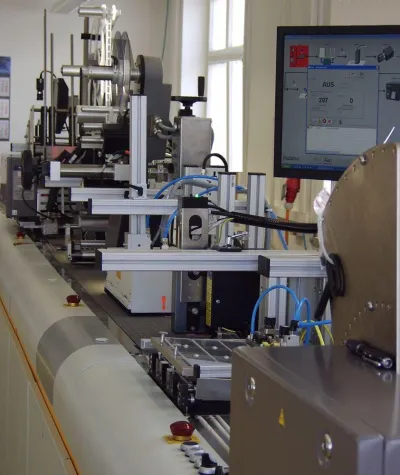 Bild: ComCard investiert knapp eine halbe Million Euro in neue Technik