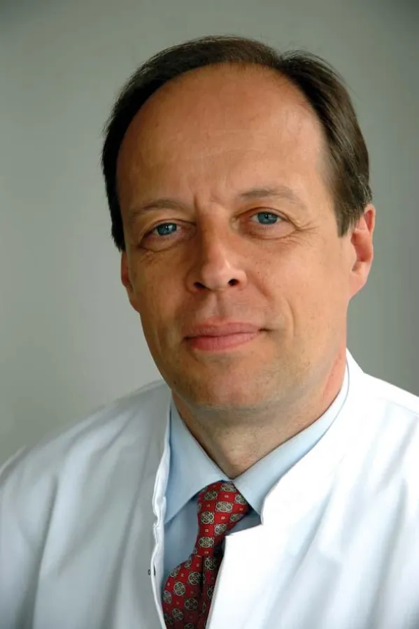 Priv.-Doz. Dr. Friedrich Christian Rieß, Albertinen-Herzzentrum