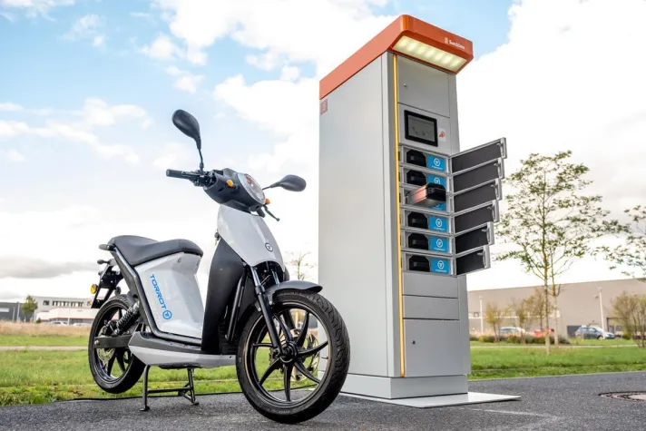 Bild: Swobbee wird Battery-as-a-Service-Partner von E-Roller-Produzent Torrot Electric