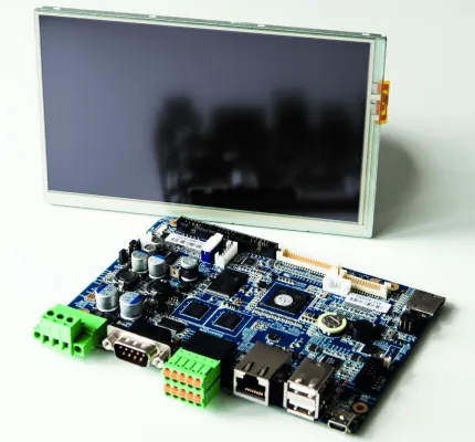 Board-PC und Touchscreen als Paketlösung Bild: Board-PC und Touchscreen als Paketlösung